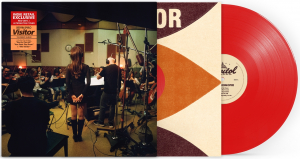 Sienna Spiro - Visitor (Indie Red Vinyl W Alternative Cover) in der Gruppe VINYL / Kommande / Pop-Rock bei Bengans Skivbutik AB (5672830)