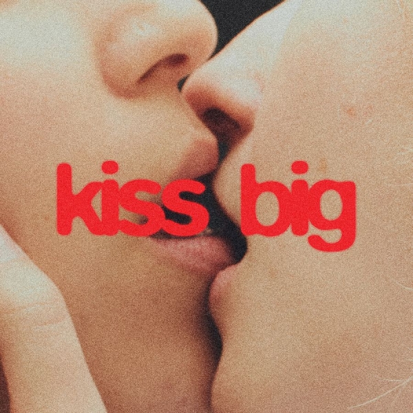Reddy Ailbhe - Kiss Big in der Gruppe CD / Pop-Rock bei Bengans Skivbutik AB (5674853)