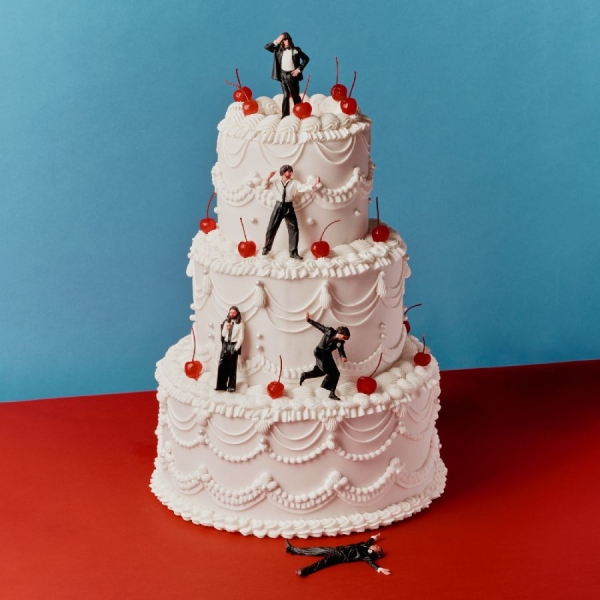 Blossoms - Songs From The Wedding Cake in der Gruppe VINYL / Kommande / Pop-Rock bei Bengans Skivbutik AB (5677688)