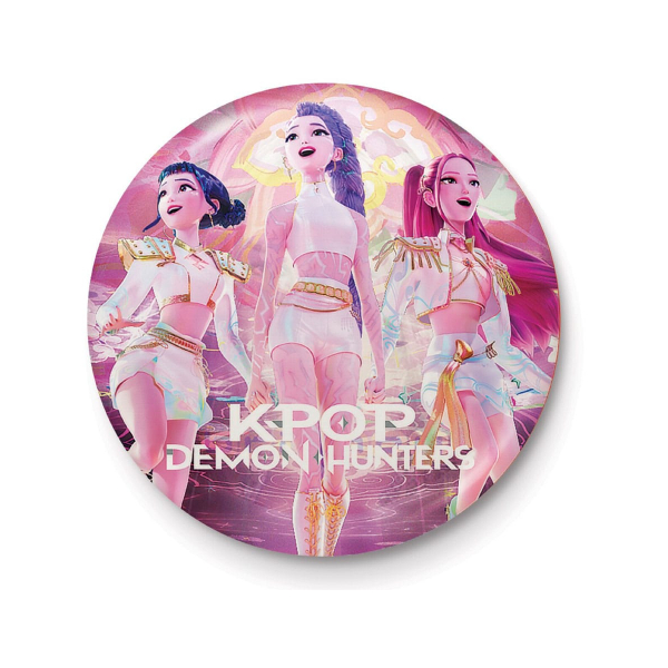 K-Pop Demon Hunters - 25Mm Badge in der Gruppe MERCHANDISE / Pin-Button Badge /  /  bei Bengans Skivbutik AB (5677813)