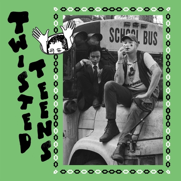 Twisted Teens - Blame The Clown in der Gruppe CD / Kommande / Punk bei Bengans Skivbutik AB (5680236)