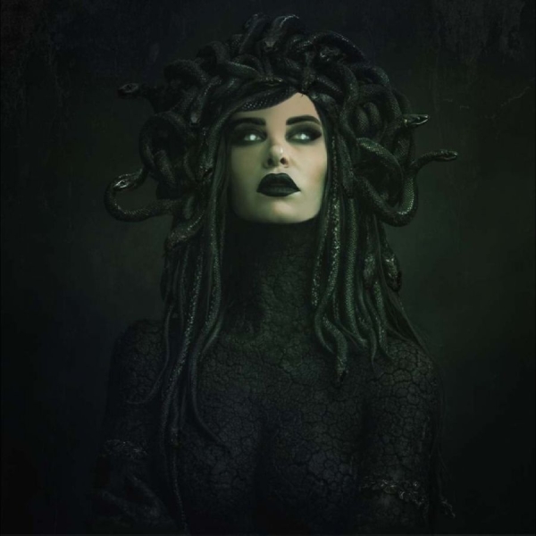 Stitched Up Heart - Medusa in der Gruppe VINYL / Kommande / Pop-Rock bei Bengans Skivbutik AB (5681271)