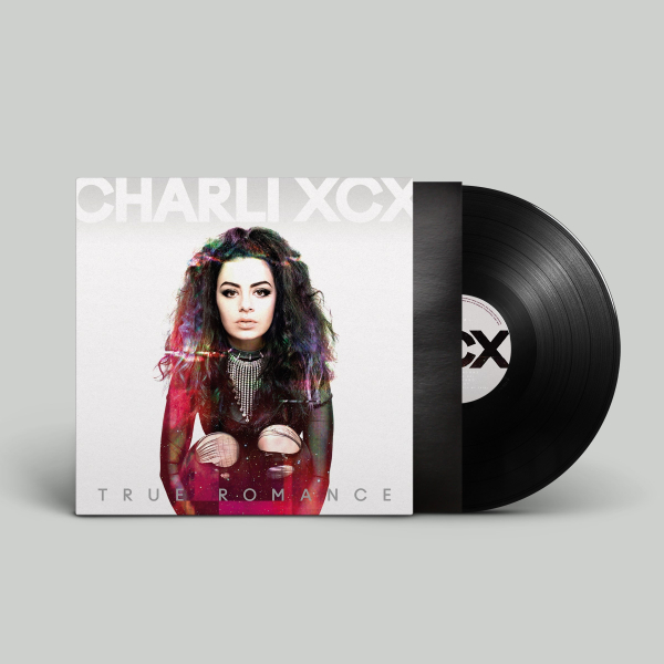 Charli Xcx - True Romance (Black Vinyl) in der Gruppe VINYL / Kommande / Pop-Rock bei Bengans Skivbutik AB (5682588)