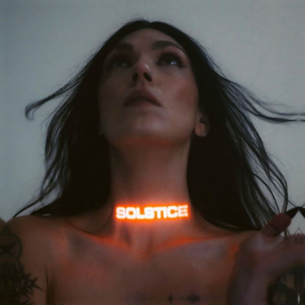 A.A. Williams - Solstice (Orange Vinyl) in der Gruppe VINYL / Kommande / Pop-Rock bei Bengans Skivbutik AB (5683697)