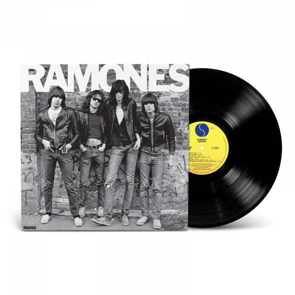 Ramones - Ramones (Ltd Black Vinyl Rocktober - Mono) in der Gruppe VINYL / Kommande / Punk bei Bengans Skivbutik AB (5685729)
