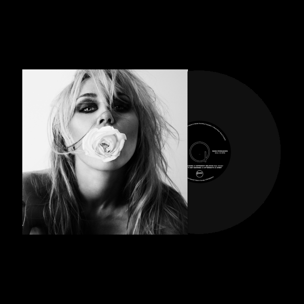 Miley Cyrus - Bass Persuades (Black Vinyl) in der Gruppe VINYL / Kommande / Pop-Rock bei Bengans Skivbutik AB (5687032)