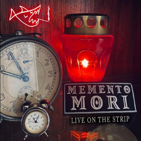 Shark Island - Memento Mori: Live On The Strip in der Gruppe CD / Bestseller bei Bengans Skivbutik AB (5688254)