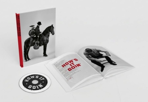 Bryan Adams - How's It Goin' (Cd + Book) in der Gruppe MUSIK / CD + Buch / Kommande / Pop-Rock bei Bengans Skivbutik AB (5690396)