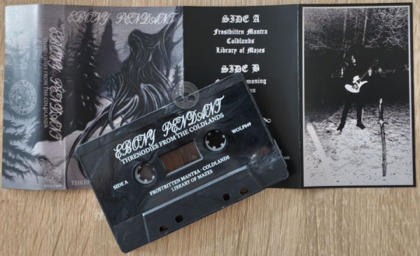 Ebony Pendant - Threnodies From The Coldlands (Mc) in der Gruppe Kommande / Hårdrock bei Bengans Skivbutik AB (5692547)