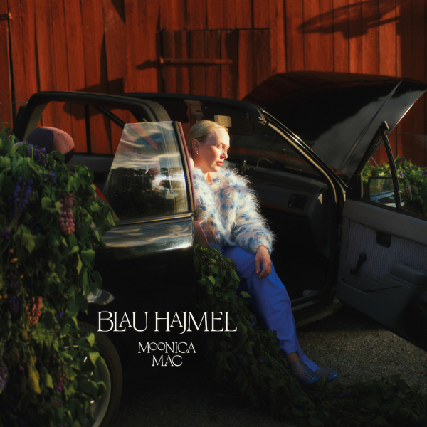 Moonica Mac - Blau Hajmel (Transparent Blue Vinyl LP) in der Gruppe VINYL / Kommande / Pop-Rock bei Bengans Skivbutik AB (5693460)