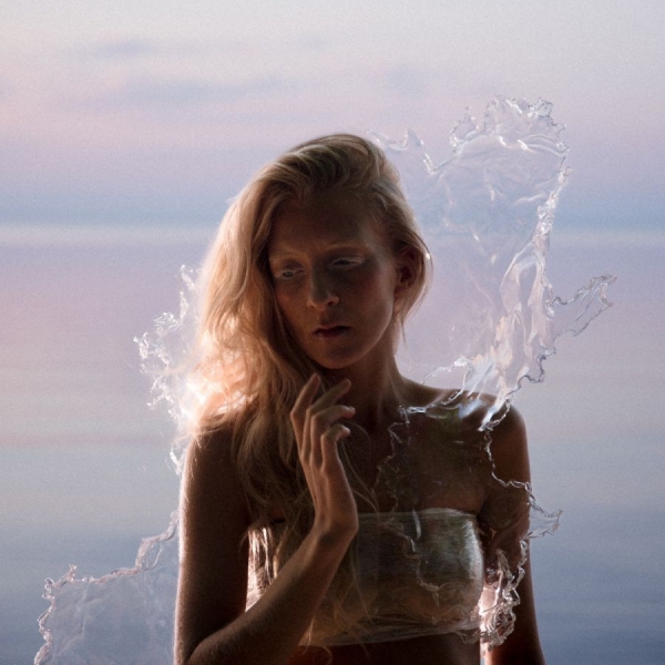iamamiwhoami - Still Blue Cd+Dvd in der Gruppe UNSERE TIPPS / Freitagsveröffentlichungen / 2026-10-30 bei Bengans Skivbutik AB (5697665)
