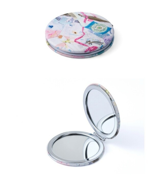 Illit - Not Cute Anymore (Mini Hand Mirror) (Collage) in der Gruppe K-POP bei Bengans Skivbutik AB (5697750)