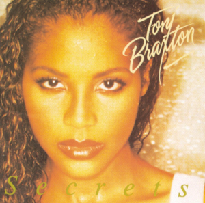 Toni Braxton - Secrets in der Gruppe Övrigt /  bei Bengans Skivbutik AB (585668)