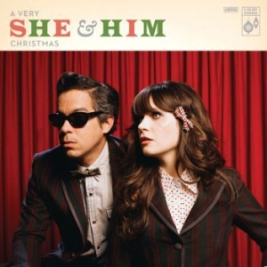 She & Him - A Very She & Him Christmas in der Gruppe CD / Övrigt bei Bengans Skivbutik AB (686196)