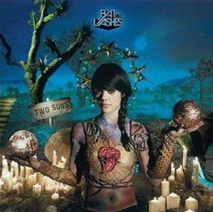 Bat For Lashes - Two Suns in der Gruppe Minishops / Bat For Lashes bei Bengans Skivbutik AB (699822)