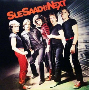 Saad Sue & The Next - Sue Saad & The Next in der Gruppe CD / Rock bei Bengans Skivbutik AB (713967)