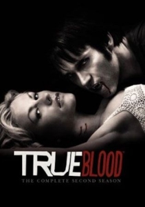 True Blood - Säsong 2 in der Gruppe Film DVD bei Bengans Skivbutik AB (818778)