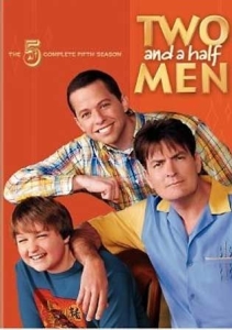 Two and a Half Men - Säsong 5 in der Gruppe Film DVD bei Bengans Skivbutik AB (832232)