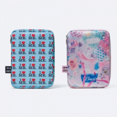 Illit - Not Cute Anymore (Illit x Ashley Williams Pouch Ver.) (Collage))